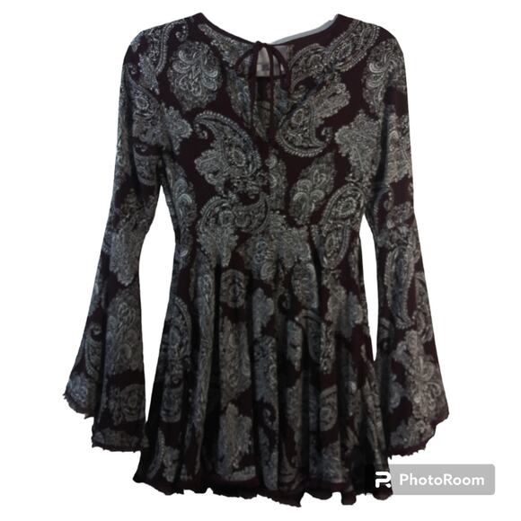 UO Urban Outfitters Ecote Sascha Bell Sleeve Paisley Red Dress Size Small - Picture 3 of 11